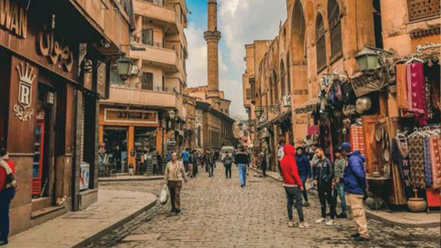 Al-Mu’izz Street (Cairo)